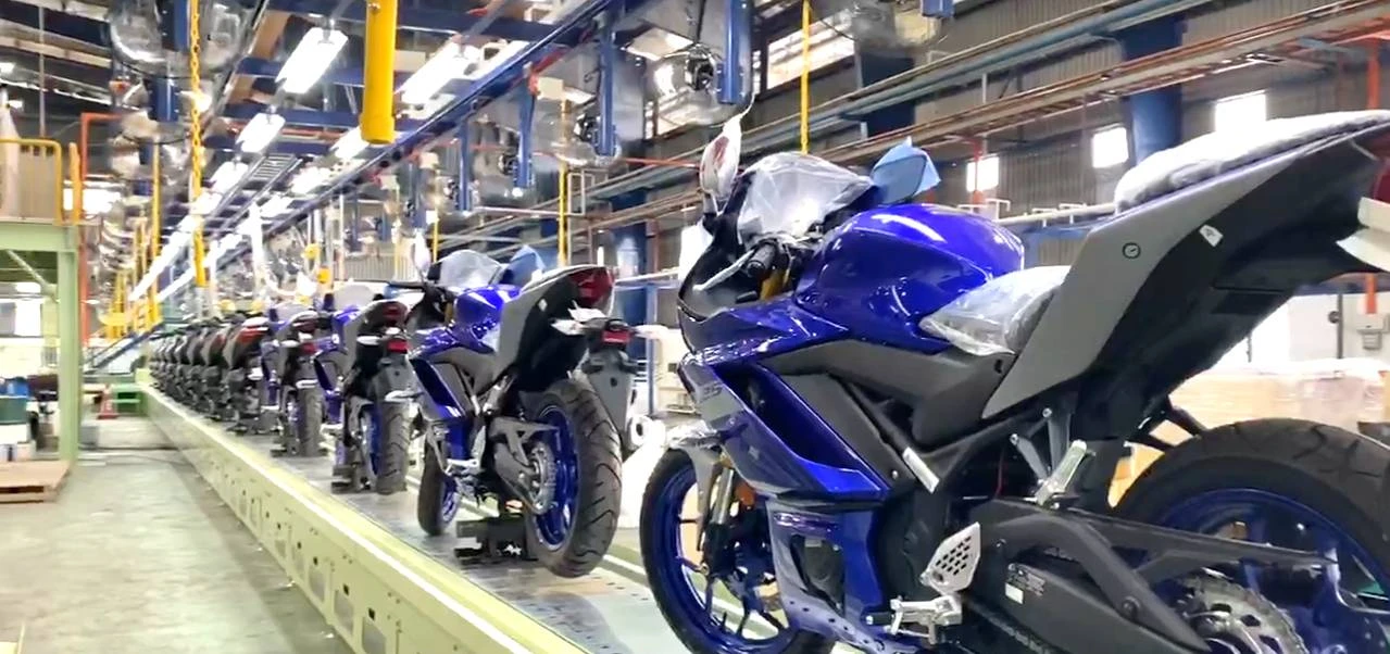 Motorcycle Assembly Line-01
